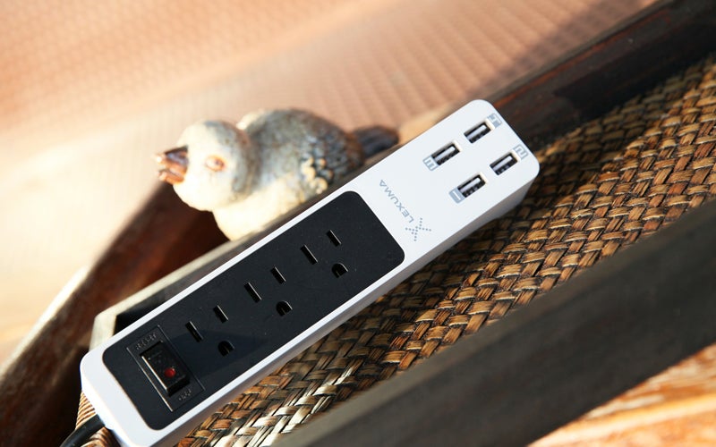 XStrip USB Power Strip: Easy Travel, Easy Charging (US-Style)