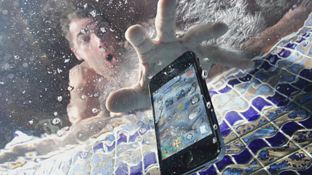 Save Your Drown Smartphones